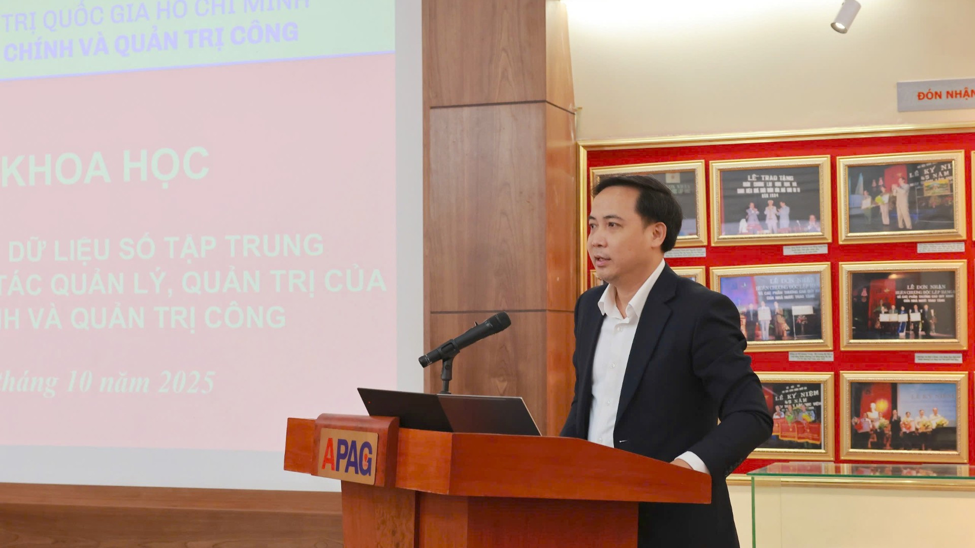 PGS, TS Đỗ Văn Hùng, Trưởng khoa Thông tin-Thư viện, Trường đại học Khoa học Xã hội và Nhân văn, Đại học Quốc gia Hà Nội 315acc1fd8f555ab0ce4-3658.jpg
