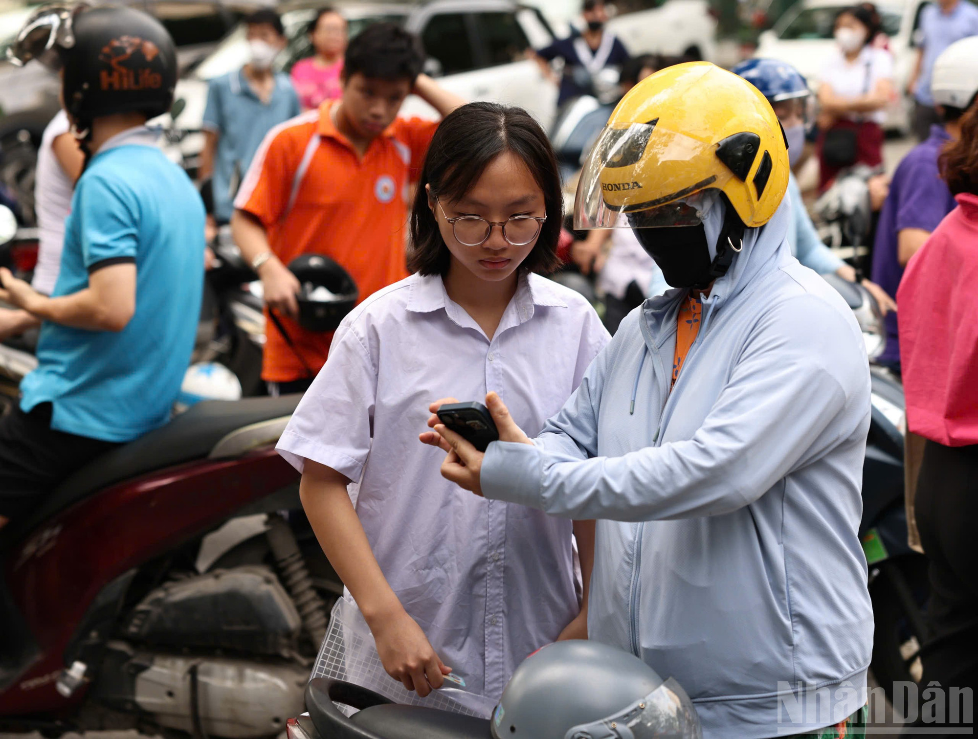 ndo_br_5fb546893325877bde3410.jpg