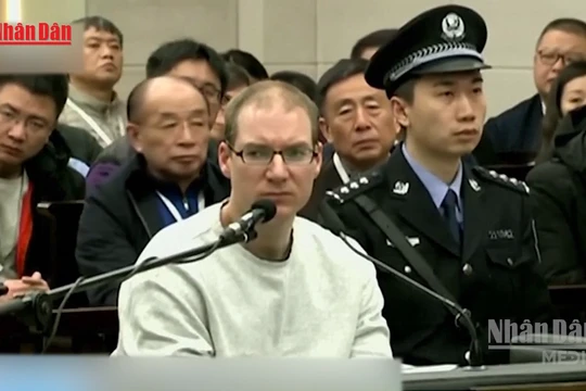 [Video] Trung Quốc hủy án tử hình công dân Canada 