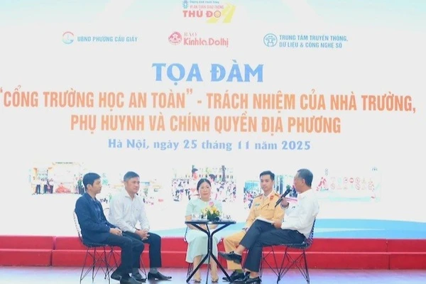 Quang cảnh buổi tọa đàm.