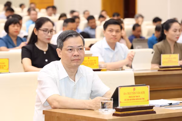 Đại biểu dự hội nghị.
