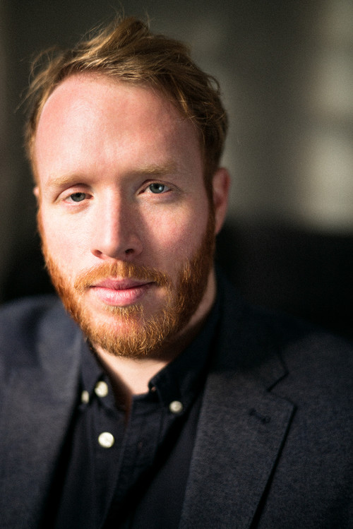 Giọng ca tenor người Anh Oliver Johnston.