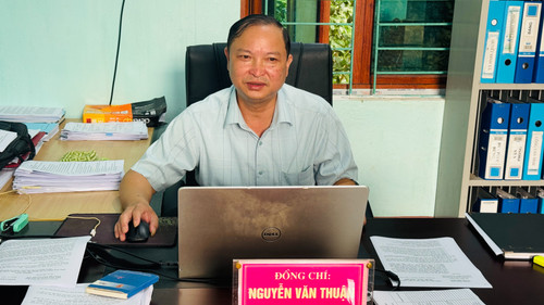 Chủ tịch UBND xã Ngam La Nguyễn Văn Thuận.