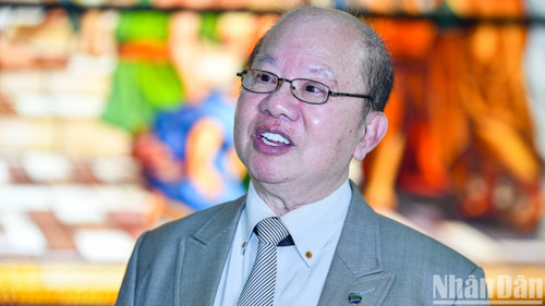 Nguyễn Xuân Thắng - Chủ tịch Liên hiệp các Hội UNESCO Việt Nam, Giám đốc Bảo tàng Nghệ thuật kính màu. (Ảnh: THÀNH ĐẠT)