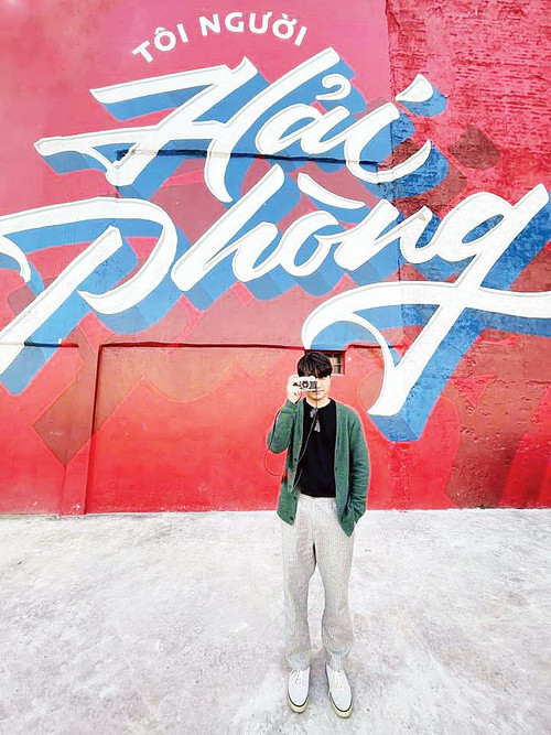 Sau tour “lòng vòng ẩm thực”, “lòng vòng check-in” là điểm nhấn hoàn tất hành trình khám phá đất Cảng. Nguồn ảnh | Sở Du lịch Hải Phòng cung cấp