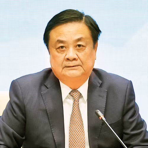 ĐỒNG CHÍ LÊ MINH HOAN, ỦY VIÊN TRUNG ƯƠNG ĐẢNG, BỘ TRƯỞNG NÔNG NGHIỆP VÀ PHÁT TRIỂN NÔNG THÔN: