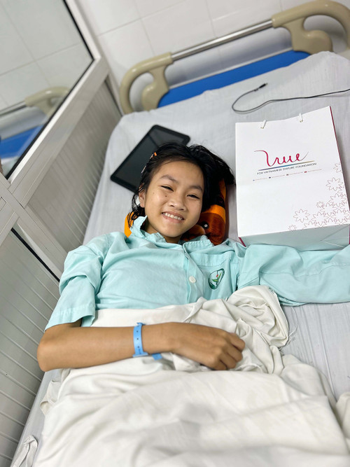 Niềm vui của Mai khi nhận được hỗ trợ.