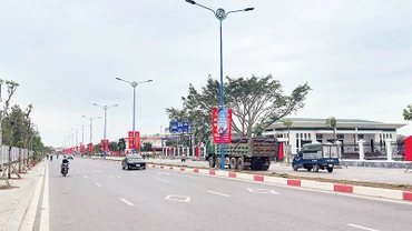 Từ tuyến đường nhỏ, hẹp rộng 5-6m, năm 2024 đường Vũ Công Ðán (thành phố Hải Dương) được nâng cấp thành tuyến đường đôi rộng rãi khang trang. 