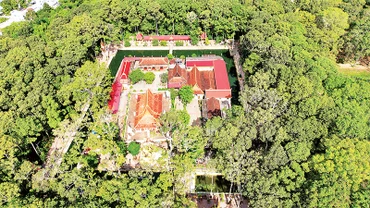 Quang cảnh chùa Âng, một trong những ngôi chùa Khmer tiêu biểu ở tỉnh Trà Vinh. (Ảnh MỸ HÀ) 