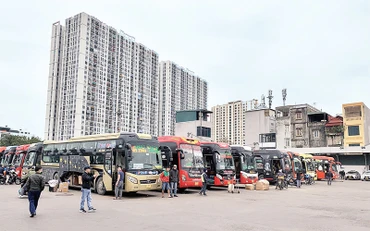 Bến xe Nước Ngầm (Hà Nội) sẵn sàng phục vụ hành khách dịp cao điểm Tết Nguyên đán. 