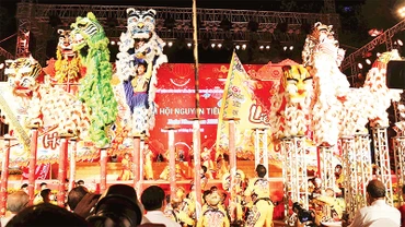 Biểu diễn Lân-Sư-Rồng tại Quận 5, cái nôi của loại hình nghệ thuật này tại Thành phố Hồ Chí Minh. (Ảnh HOÀNG VIỆT TRUNG) 