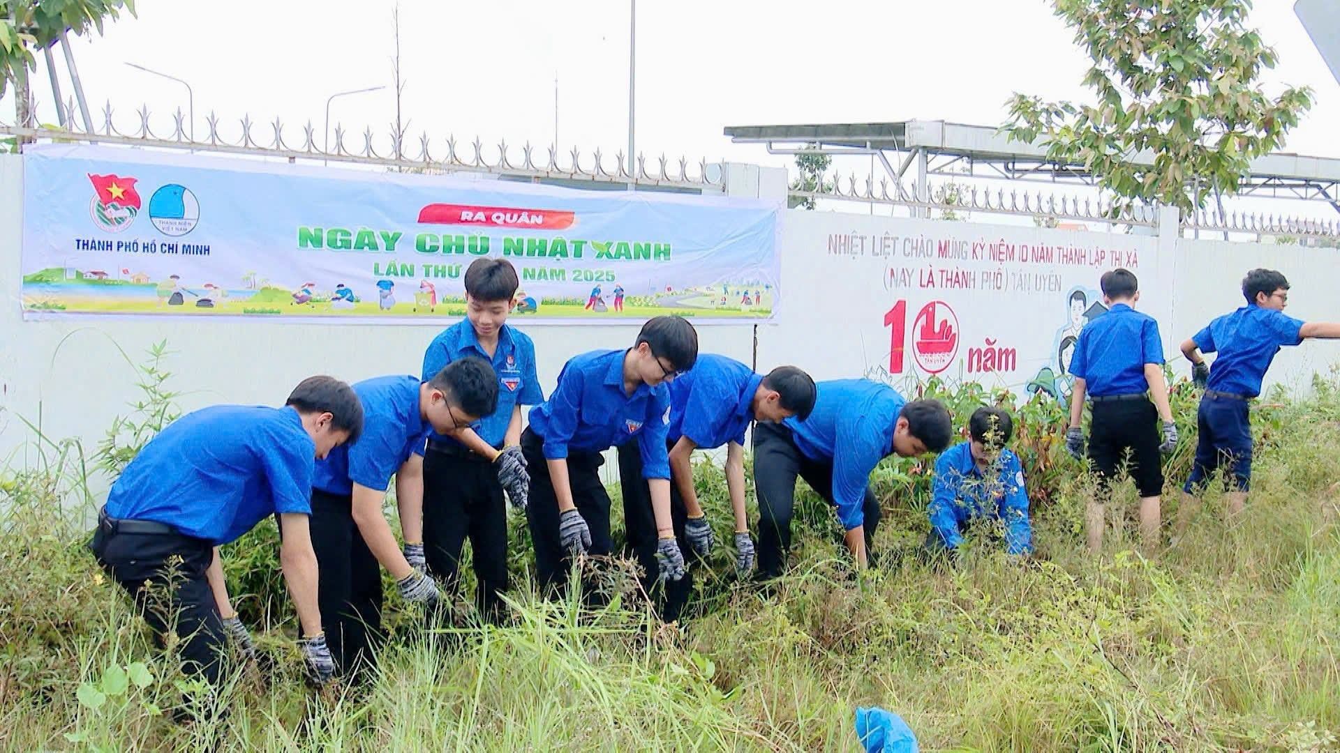 Många ungdomar anser att detta är en intressant upplevelseaktivitet när innehållet är städning och sophämtning. 571699378-1140907988221575-783653146641366131-n.jpg