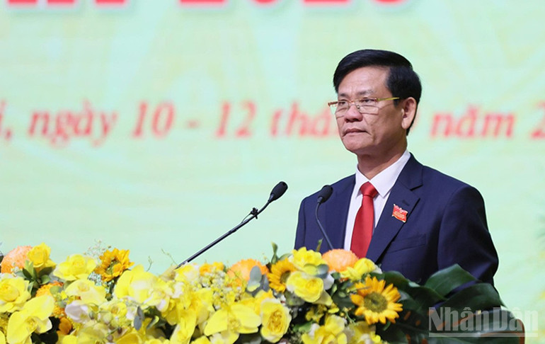 Trưởng Ban Tuyên giáo và Dân vận Tỉnh ủy Quảng Ngãi Ngô Văn Trọng trình bày tham luận tại đại hội. ndo_br_z6999389931871-0b9bc87d907d0f9b39fb25484706f5d5.jpg
