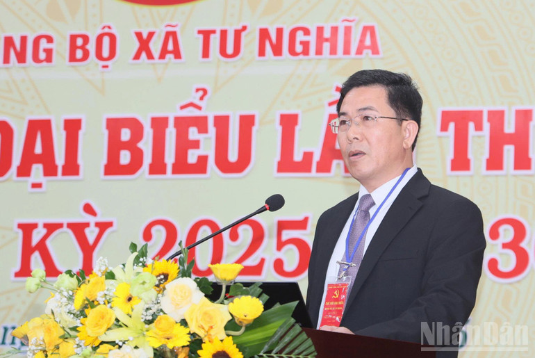 Bí thư Đảng ủy xã Tư Nghĩa Nguyễn Đăng Vinh phát biểu khai mạc đại hội. ndo_br_gen-h-z6808932711701-49f2129fe40c7ae0d3791c3ec1a7a49c.jpg
