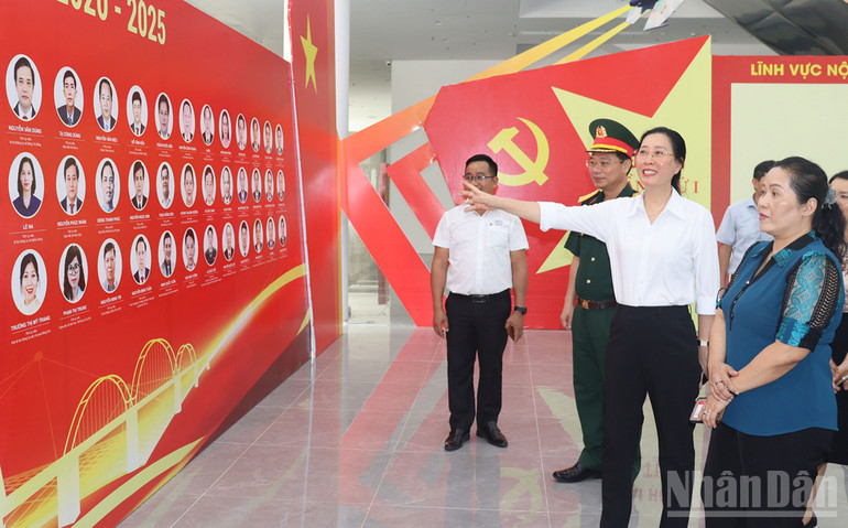 Bí thư Tỉnh ủy Quảng Ngãi Bùi Thị Quỳnh Vân kiểm tra công tác chuẩn bị Đại hội đại biểu Đảng bộ tỉnh Quảng Ngãi lần thứ nhất, nhiệm kỳ 2025-2030 tại Trung tâm Hội nghị và Triển lãm tỉnh Quảng Ngãi. ndo_br_img-2381.jpg