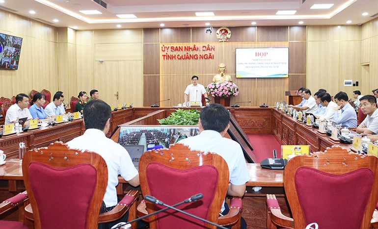 Quang cảnh cuộc họp phòng, chống dịch tả lợn châu Phi của Ủy ban nhân dân tỉnh Quảng Ngãi diễn ra vào chiều 22/7. img-0121.jpg