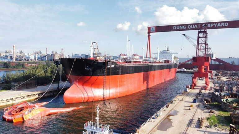 Tàu Chí Linh sẵn sàng rời dock để đưa vào khai thác. 41.jpg