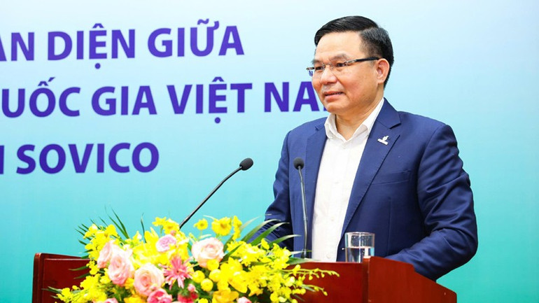 Chủ tịch Hội đồng thành viên Petrovietnam Lê Mạnh Hùng phát biểu tại lễ ký. 41.jpg