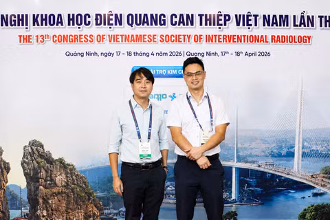 Hai chuyên gia tiên phong của “Bác sĩ Nhà binh” trong điều trị u tuyến giáp