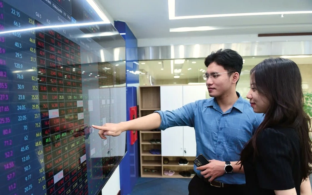 Các tổ chức, cá nhân tại Việt Nam sẽ có địa chỉ hợp pháp để giao dịch, đầu tư, mua bán tiền số thông qua các sàn thí điểm do doanh nghiệp được cấp phép tổ chức.