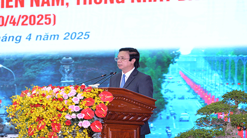 Đồng chí Nguyễn Văn Danh phát biểu tại buổi họp mặt. Đồng chí Nguyễn Văn Danh phát biểu tại buổi họp mặt.