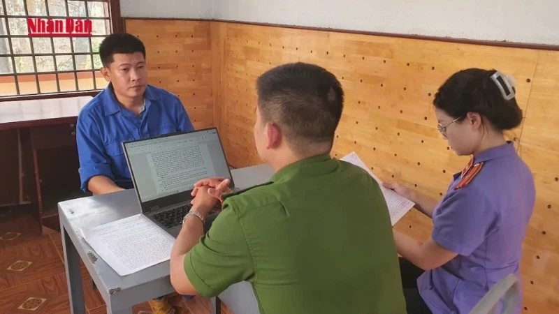 [Video] Đắk Lắk: Bắt giam cựu Phó Chủ tịch UBND xã 2 lần lừa đảo