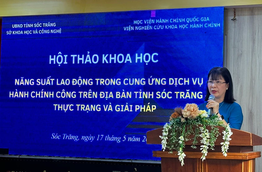 Tiến sĩ Nguyễn Thị Hà - Học viện Hành chính Quốc gia phát biểu tại Hội thảo.