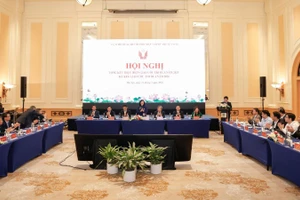 Toàn cảnh hội nghị. 