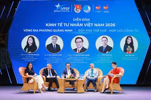 Các diễn giả tại phiên đối thoại. (Ảnh: Trung ương Hội Doanh nhân trẻ Việt Nam cung cấp)
