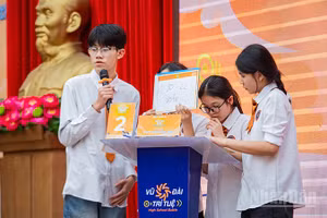 Thí sinh hào hứng tranh tài tại "Vũ đài trí tuệ" 2026.
