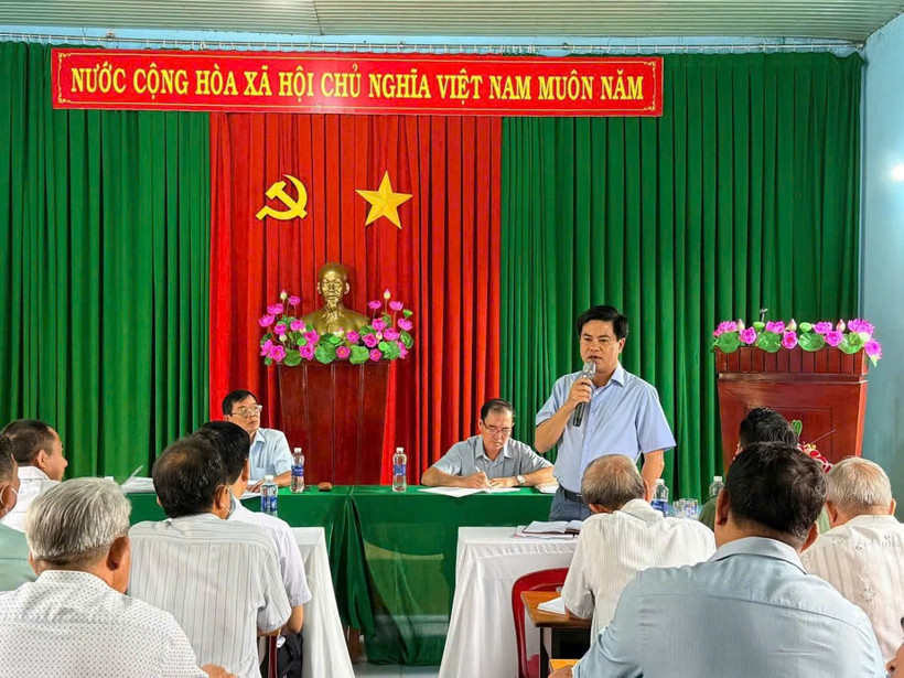 Đồng chí Thiếu tướng Nguyễn Đức Hải, Ủy viên Ban Thường vụ Tỉnh ủy, Bí thư Đảng ủy, Giám đốc Công an tỉnh Đồng Nai đến dự sinh hoạt chi bộ thường kỳ tháng 12 tại chi bộ khu phố Đồng Nai, phường Biên Hòa, ngày 3/12/2025.