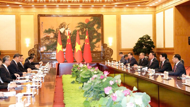 Chủ tịch nước Lương Cường hội đàm với Tổng Bí thư, Chủ tịch nước Trung Quốc Tập Cận Bình.