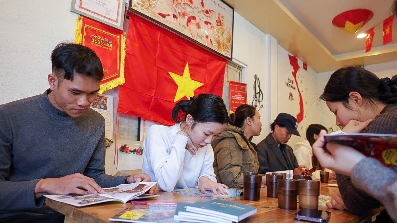 Ngày hội đọc sách, thu hút sự tham gia của đông đảo bà con người Việt, đặc biệt là lớp thanh niên, sinh viên và các gia đình trẻ đang sinh sống, học tập và làm việc tại khu vực Kansai, Nhật Bản.