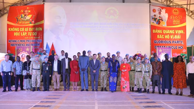 Lễ kỷ niệm 80 năm Quốc khánh nước Cộng hòa xã hội chủ nghĩa Việt Nam tại Phái bộ Gìn giữ hòa bình Liên hợp quốc ở Abyei có sự tham dự của nhiều bạn bè quốc tế. 