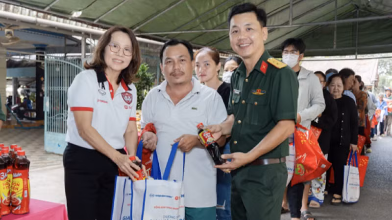 Với tổng kinh phí hỗ trợ từ Tập đoàn SCG trị giá 105 triệu đồng, chương trình mang đến nhu yếu phẩm thiết yếu cho các hộ dân nhân dịp đón Tết Bính Ngọ 2026.