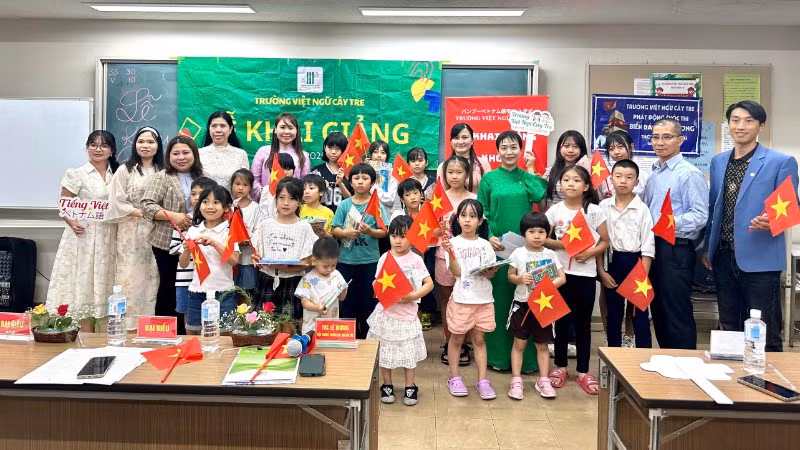 Lễ khai giảng được tổ chức tại điểm trường Sakai-điểm trường thứ ba của hệ thống Trường Việt ngữ Cây Tre tại Nhật Bản.