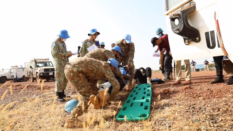 Bệnh viện dã chiến cấp 2 số 7 của Việt Nam tham gia diễn tập ứng phó tình huống xử trí bệnh nhân tổn thương hàng loạt (Mass Casualty Incident - MCI). (Ảnh: TÙNG LONG)