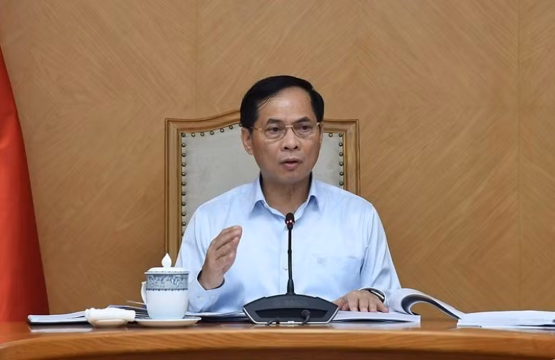 Phó Thủ tướng Bùi Thanh Sơn chủ trì cuộc họp rà soát công tác chuẩn bị tổ chức Diễn đàn Kinh tế mùa Thu năm 2025. (Ảnh: VGP/Hải Minh)