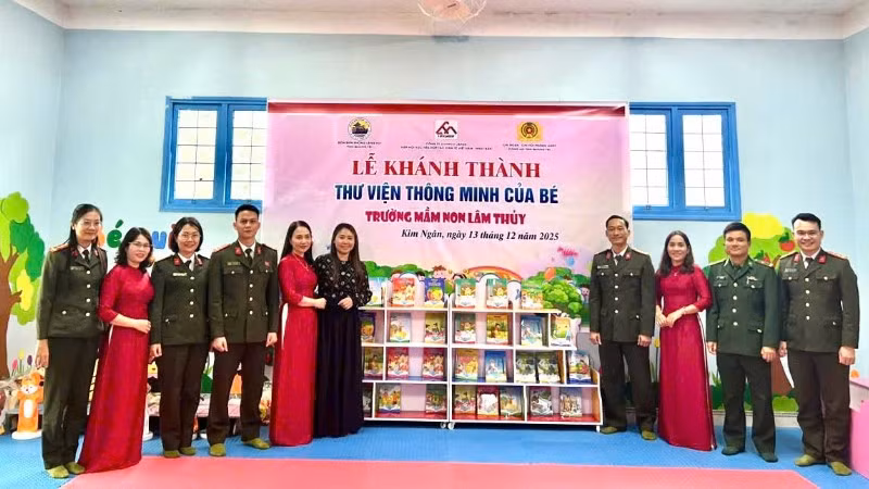 Lễ khánh thành “Thư viện thông minh của bé” diễn ra tại Trường mầm non Lâm Thuỷ, xã Kim Ngân, tỉnh Quảng Trị.