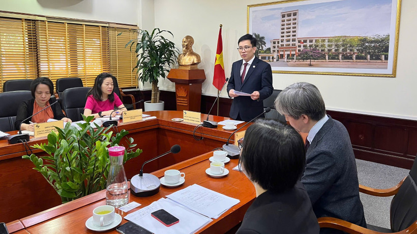 Phó Cục trưởng Cục Sở hữu Trí tuệ Nguyễn Hoàng Giang đánh giá cao kết quả đạt được và sự phối hợp hiệu quả giữa Cơ quan Hợp tác quốc tế Nhật Bản và Cục Sở hữu Trí tuệ trong triển khai thực hiện Chương trình. (Ảnh: JICA)