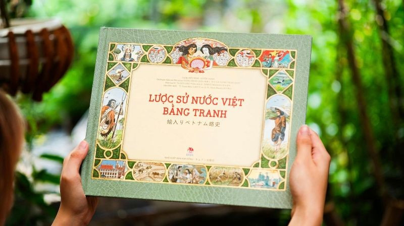 Cuốn sách “Lược sử nước Việt bằng tranh” - phiên bản song ngữ Việt-Nhật.