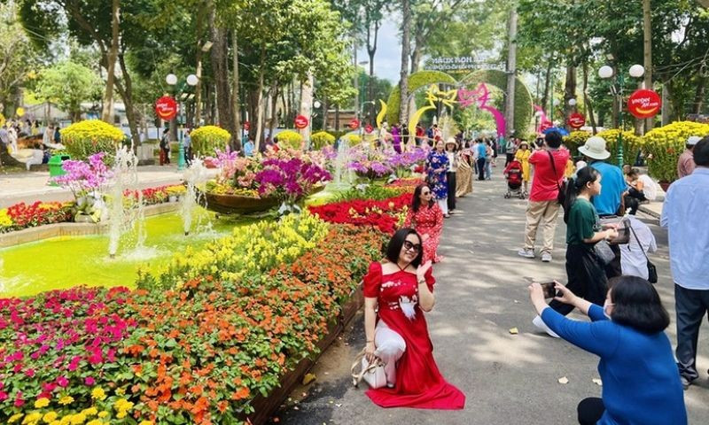 Thủ tướng Chính phủ Phạm Minh Chính chỉ thị tổ chức Tết Nguyên đán Bính Ngọ năm 2026 vui tươi, lành mạnh, an toàn, tiết kiệm.