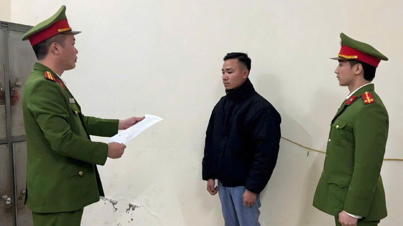 Cơ quan điều ra Quyết định khởi tố và bắt tạm giam đối với bị can Vũ Văn Nguyên về tội "Vi phạm quy định về tham gia giao thông đường bộ".