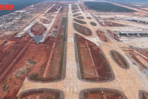 [Video] Sân bay Long Thành thiếu gần 6.000 nhân sự để về đích đúng tiến độ