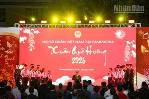 Chương trình Xuân Quê hương 2026 do Đại sứ quán Việt Nam tại Vương quốc Campuchia tổ chức. (Ảnh: ĐINH TRƯỜNG)