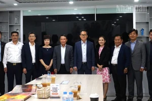 Đoàn đại biểu Hội Nhà báo Việt Nam và Đoàn Câu lạc bộ các nhà báo Campuchia tại cuộc gặp. (Ảnh: ĐINH TRƯỜNG)