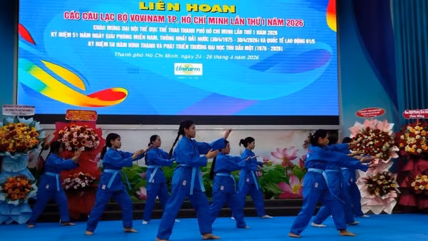 Các võ sinh của các đơn vị thi đấu tại liên hoan. 