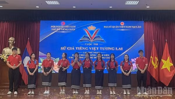 Cuộc thi “Sứ giả tiếng Việt tương lai” tại Lào lần thứ nhất. (Ảnh: DUY TOÀN)