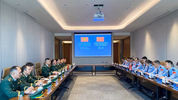 Toàn cảnh buổi hội đàm nghiệp vụ quản lý biên giới.