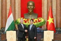 Chủ tịch nước Lương Cường tiếp Chủ tịch Quốc hội Hungary Kover Laszlo. (Ảnh: THỦY NGUYÊN)
